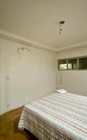 Casa à venda com 295m², 5 quartos e 4 vagas Casa à venda com 295m², 5 quartos e 4 vagasQuarto 2 - Casa 2