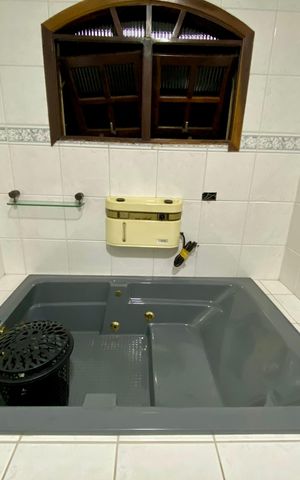 Casa à venda com 295m², 5 quartos e 4 vagas Casa à venda com 295m², 5 quartos e 4 vagasBanheiro 1 - Casa 1