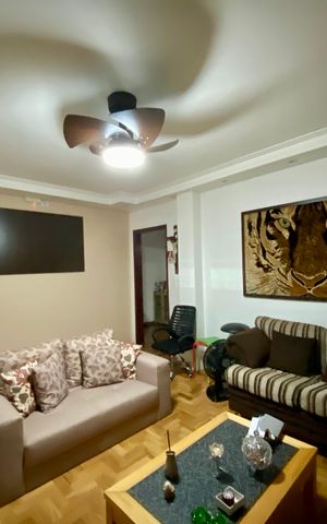Casa à venda com 295m², 5 quartos e 4 vagas Casa à venda com 295m², 5 quartos e 4 vagasSala - Casa 2