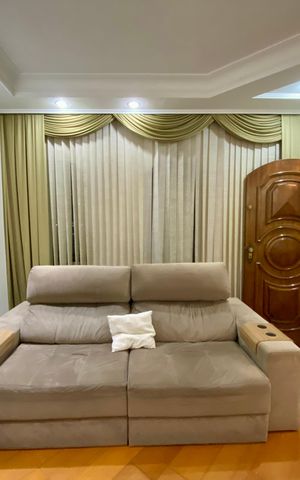 Casa à venda com 295m², 5 quartos e 4 vagas Casa à venda com 295m², 5 quartos e 4 vagasSala - Casa 1