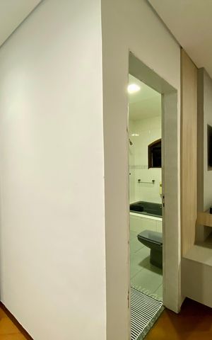 Casa à venda com 295m², 5 quartos e 4 vagas Casa à venda com 295m², 5 quartos e 4 vagasQuarto 3 - casa 1