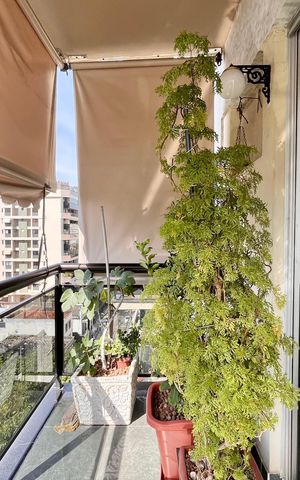Apartamento à venda com 94m², 2 quartos e 1 vaga Apartamento à venda com 94m², 2 quartos e 1 vagaVaranda da suíte