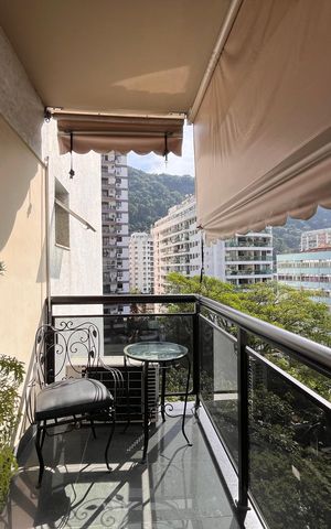 Apartamento à venda com 94m², 2 quartos e 1 vaga Apartamento à venda com 94m², 2 quartos e 1 vagaVaranda da suíte