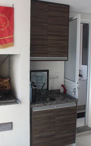 Apartamento à venda com 79m², 2 quartos e 2 vagasVaranda
