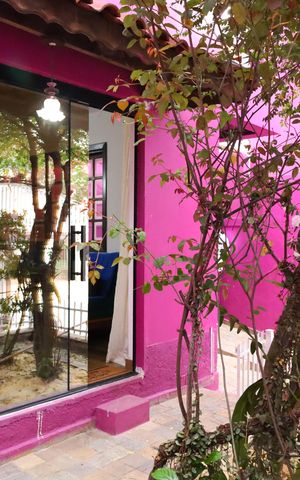 Casa à venda com 208m², 2 quartos e 5 vagasVaranda