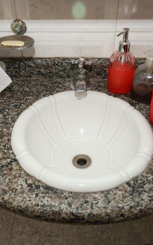 Casa à venda com 208m², 2 quartos e 5 vagasBanheiro 3 - Lavabo