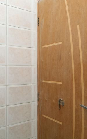 Casa à venda com 208m², 2 quartos e 5 vagasBanheiro 2 - Suíte 2