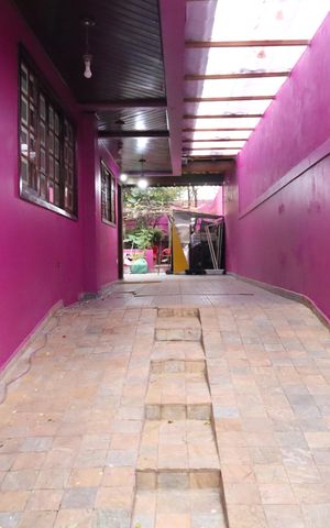 Casa à venda com 208m², 2 quartos e 5 vagasGaragem