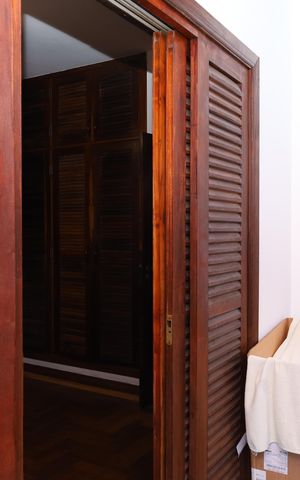 Casa à venda com 208m², 2 quartos e 5 vagasSacada - Suíte 2