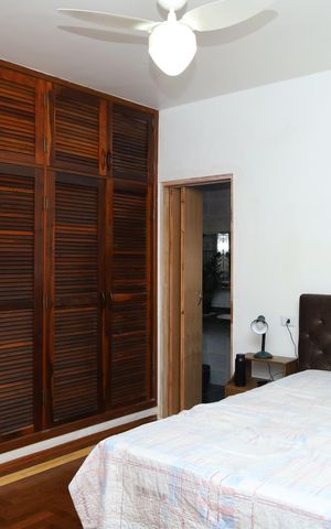 Casa à venda com 208m², 2 quartos e 5 vagasSuíte 1 