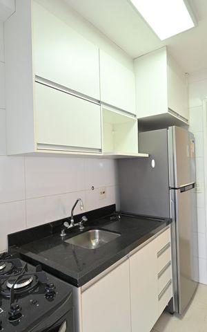 Apartamento para alugar com 76m², 2 quartos e 2 vagasCozinha