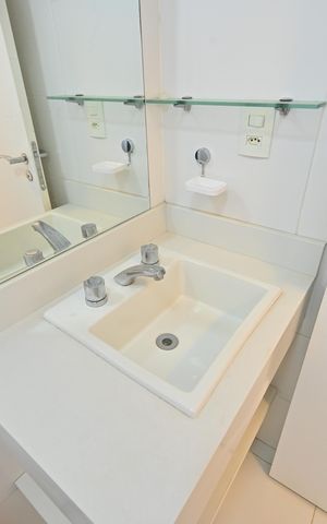 Apartamento para alugar com 76m², 2 quartos e 2 vagasBanheiro Social