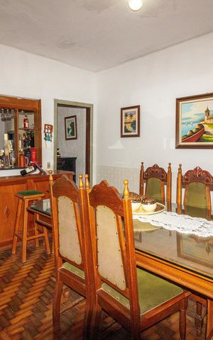 Casa à venda com 231m², 3 quartos e 3 vagas Casa à venda com 231m², 3 quartos e 3 vagasSala de Jantar