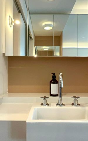 Studio à venda com 28m², 1 quarto e sem vaga Studio à venda com 28m², 1 quarto e sem vagaBanheiro