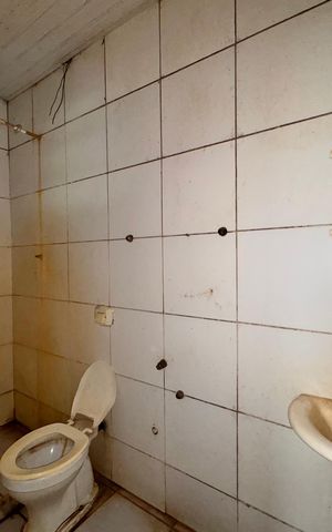 Casa para alugar com 60m², 1 quarto e 1 vaga Casa para alugar com 60m², 1 quarto e 1 vagaBanheiro