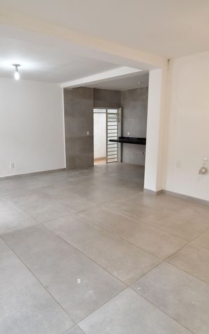 Casa à venda com 162m², 3 quartos e 2 vagasSala