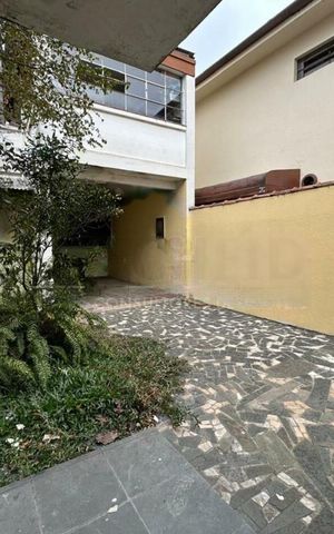 Casa à venda com 155m², 3 quartos e 2 vagas
