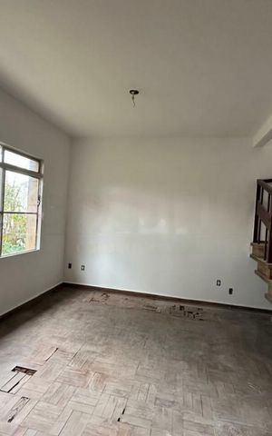 Casa à venda com 155m², 3 quartos e 2 vagas