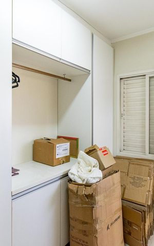 Apartamento à venda com 209m², 3 quartos e 3 vagas Apartamento à venda com 209m², 3 quartos e 3 vagasQuarto de Serviço