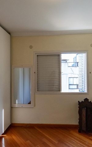 Apartamento à venda com 209m², 3 quartos e 3 vagas Apartamento à venda com 209m², 3 quartos e 3 vagasQuarto 1