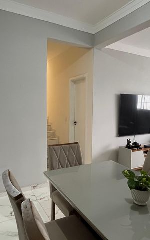 Casa à venda com 141m², 3 quartos e 1 vaga