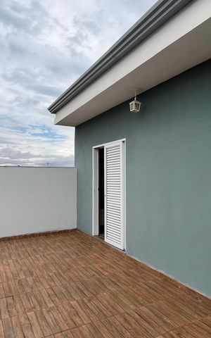 Casa à venda com 141m², 3 quartos e 1 vaga