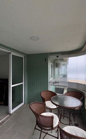 Apartamento à venda com 86m², 2 quartos e 2 vagas Apartamento à venda com 86m², 2 quartos e 2 vagasVaranda