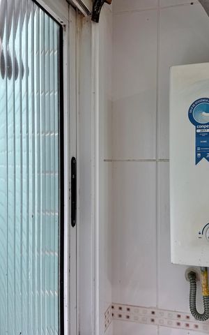 Apartamento à venda com 86m², 2 quartos e 2 vagas Apartamento à venda com 86m², 2 quartos e 2 vagasCozinha e Área de Serviço