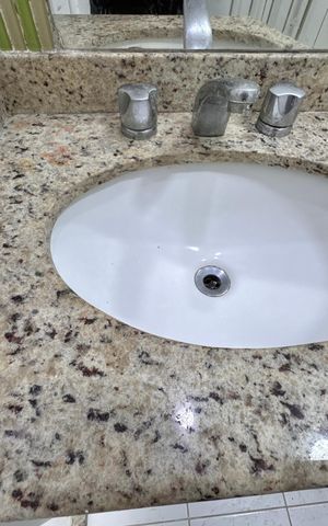 Apartamento à venda com 86m², 2 quartos e 2 vagas Apartamento à venda com 86m², 2 quartos e 2 vagasBanheiro Social
