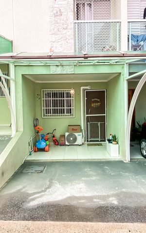 Casa de condomínio à venda com 74m², 2 quartos e 1 vaga Casa de condomínio à venda com 74m², 2 quartos e 1 vagaGaragem