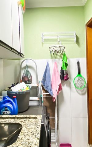Casa de condomínio à venda com 74m², 2 quartos e 1 vaga Casa de condomínio à venda com 74m², 2 quartos e 1 vagaÁrea de Serviço