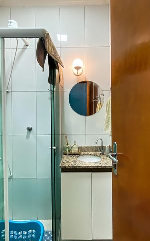 Casa de condomínio à venda com 74m², 2 quartos e 1 vaga Casa de condomínio à venda com 74m², 2 quartos e 1 vagaBanheiro da Suíte 1