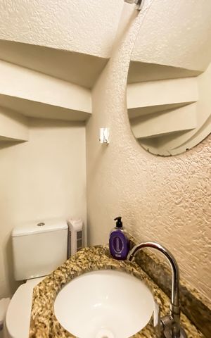 Casa de condomínio à venda com 74m², 2 quartos e 1 vaga Casa de condomínio à venda com 74m², 2 quartos e 1 vagaLavabo