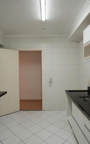Apartamento à venda com 84m², 3 quartos e 2 vagasCozinha