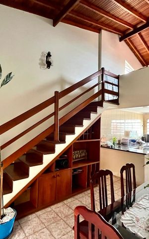 Casa à venda com 217m², 4 quartos e 5 vagasSala de Jantar