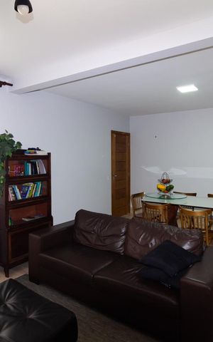 Casa para alugar com 82m², 3 quartos e 2 vagasSala