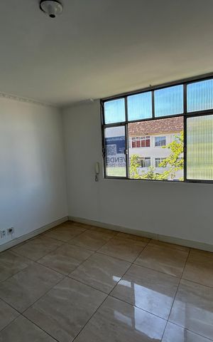 Apartamento à venda com 65m², 3 quartos e sem vagaSala