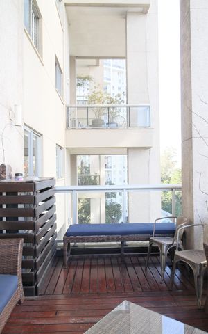 Apartamento à venda com 97m², 2 quartos e 2 vagasVaranda