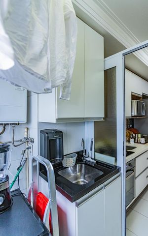 Apartamento à venda com 47m², 2 quartos e 1 vaga Apartamento à venda com 47m², 2 quartos e 1 vagaÁrea de Serviço