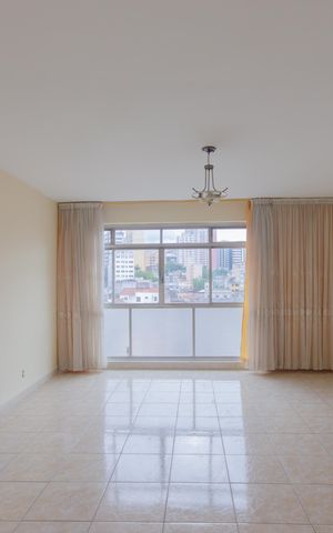Apartamento à venda com 116m², 1 quarto e 2 vagas Apartamento à venda com 116m², 1 quarto e 2 vagasSala
