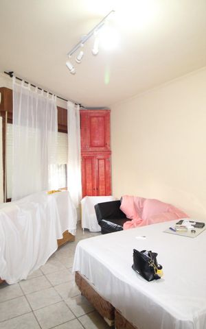 Apartamento à venda com 27m², 1 quarto e sem vagaSala/Quarto