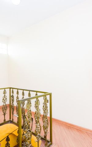 Casa à venda com 194m², 3 quartos e 2 vagasCorredor dos dormitórios