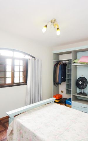 Casa à venda com 194m², 3 quartos e 2 vagasQuarto 1