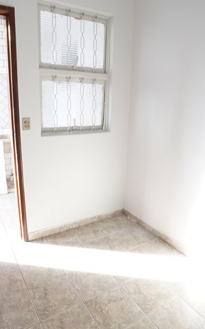 Casa à venda com 193m², 4 quartos e 2 vagas