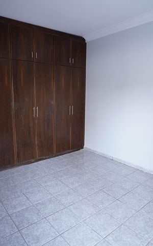 Casa à venda com 193m², 4 quartos e 2 vagas