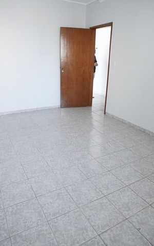 Casa à venda com 193m², 4 quartos e 2 vagas