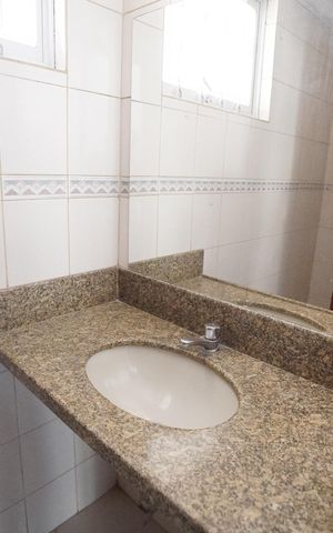 Casa à venda com 193m², 4 quartos e 2 vagas