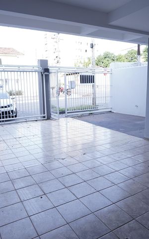 Casa à venda com 193m², 4 quartos e 2 vagas