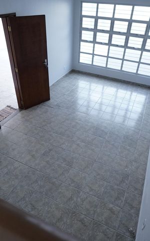 Casa à venda com 193m², 4 quartos e 2 vagas