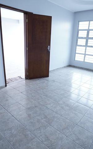 Casa à venda com 193m², 4 quartos e 2 vagas